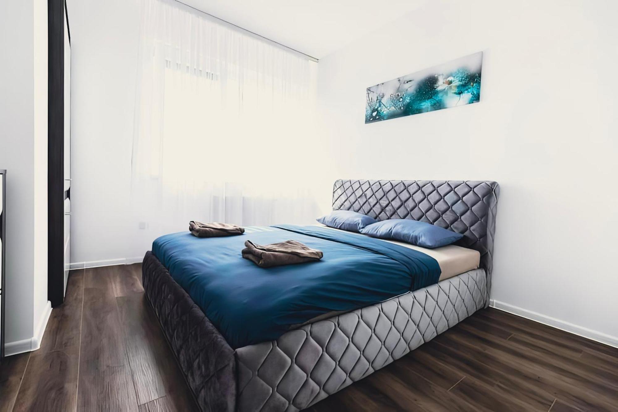 Appartamento Center Pearl 2Br Wifi Easy-Check-In Klaipėda Esterno foto