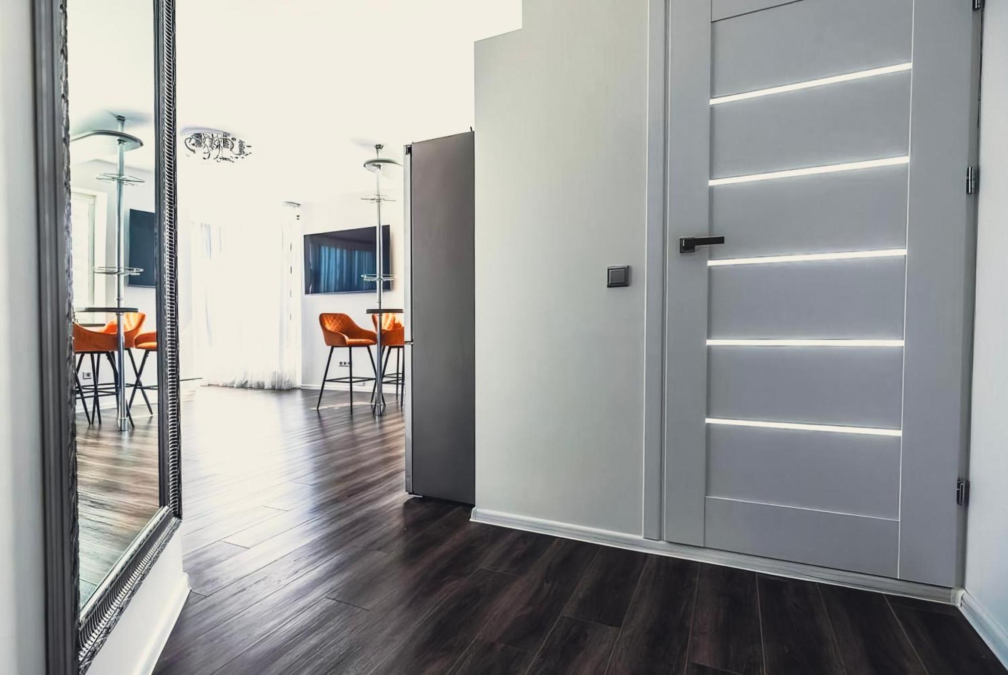 Appartamento Center Pearl 2Br Wifi Easy-Check-In Klaipėda Esterno foto
